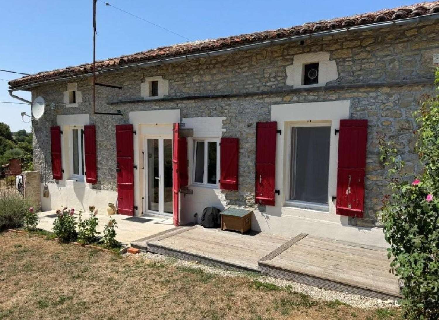  te koop huis Champagne-Mouton Charente 2