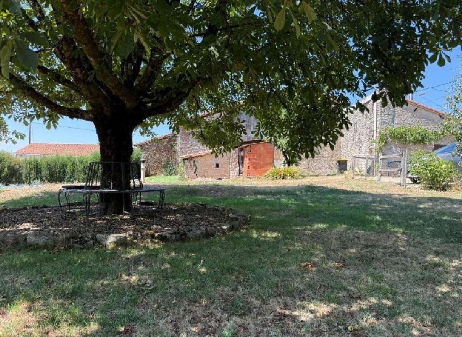  te koop huis Champagne-Mouton Charente 4