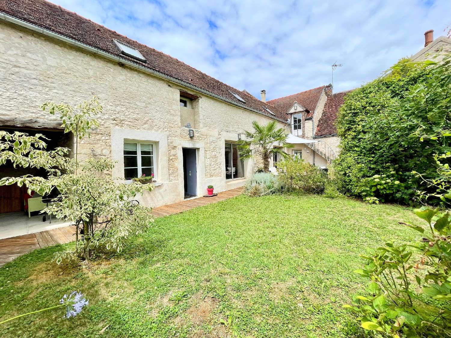 te koop huis Charmoy Yonne 1