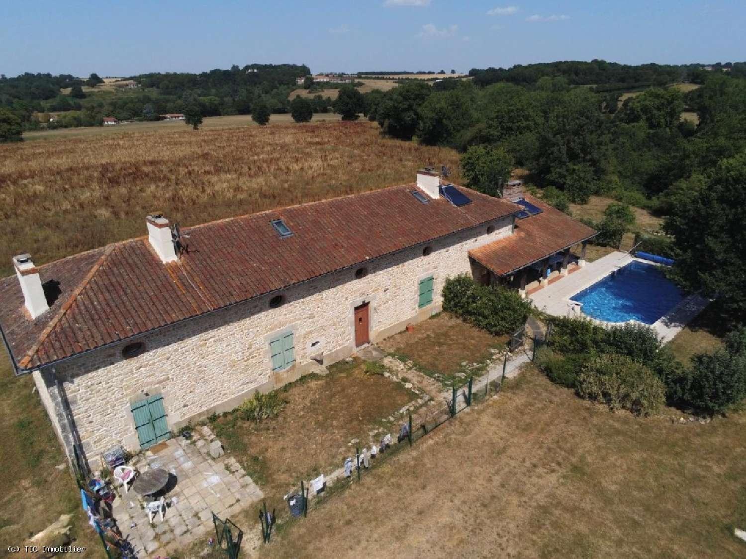 te koop huis Charroux Vienne 2
