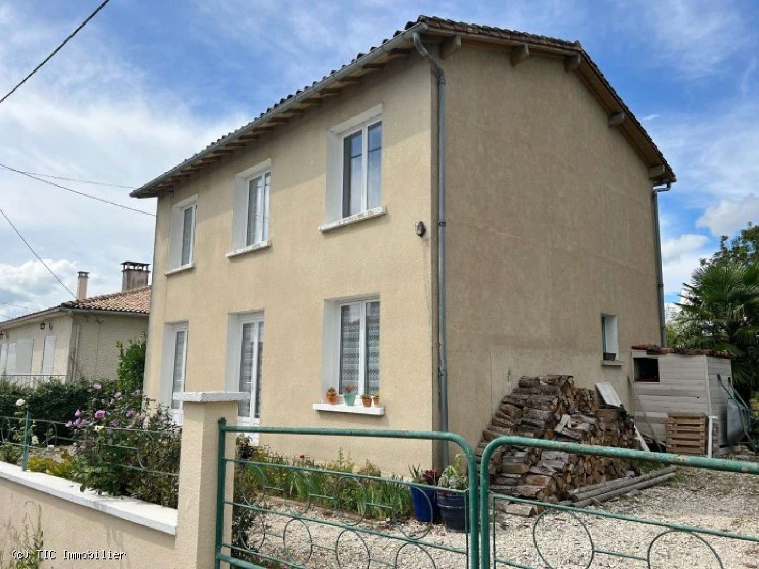 te koop huis Charroux Vienne 2