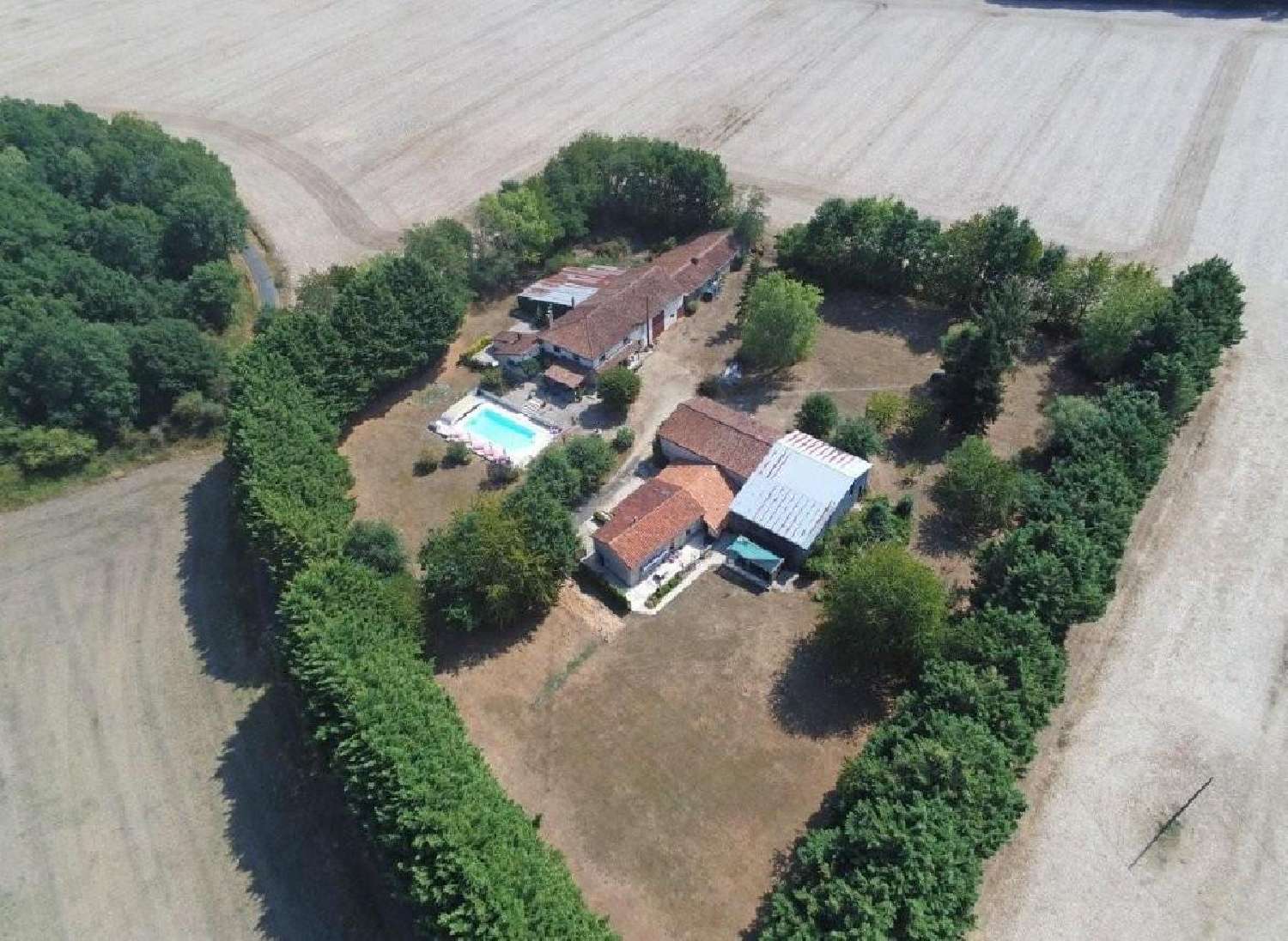 te koop huis Charroux Vienne 1