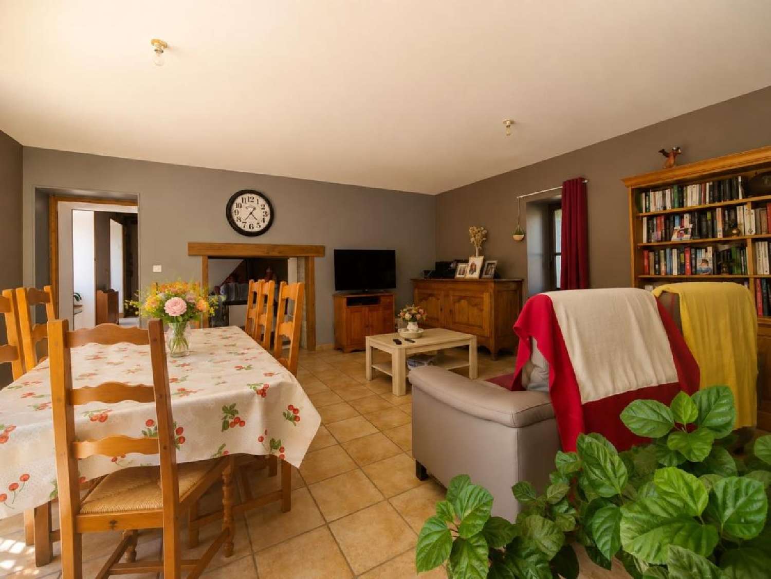 te koop huis Châteauneuf-la-Forêt Haute-Vienne 3