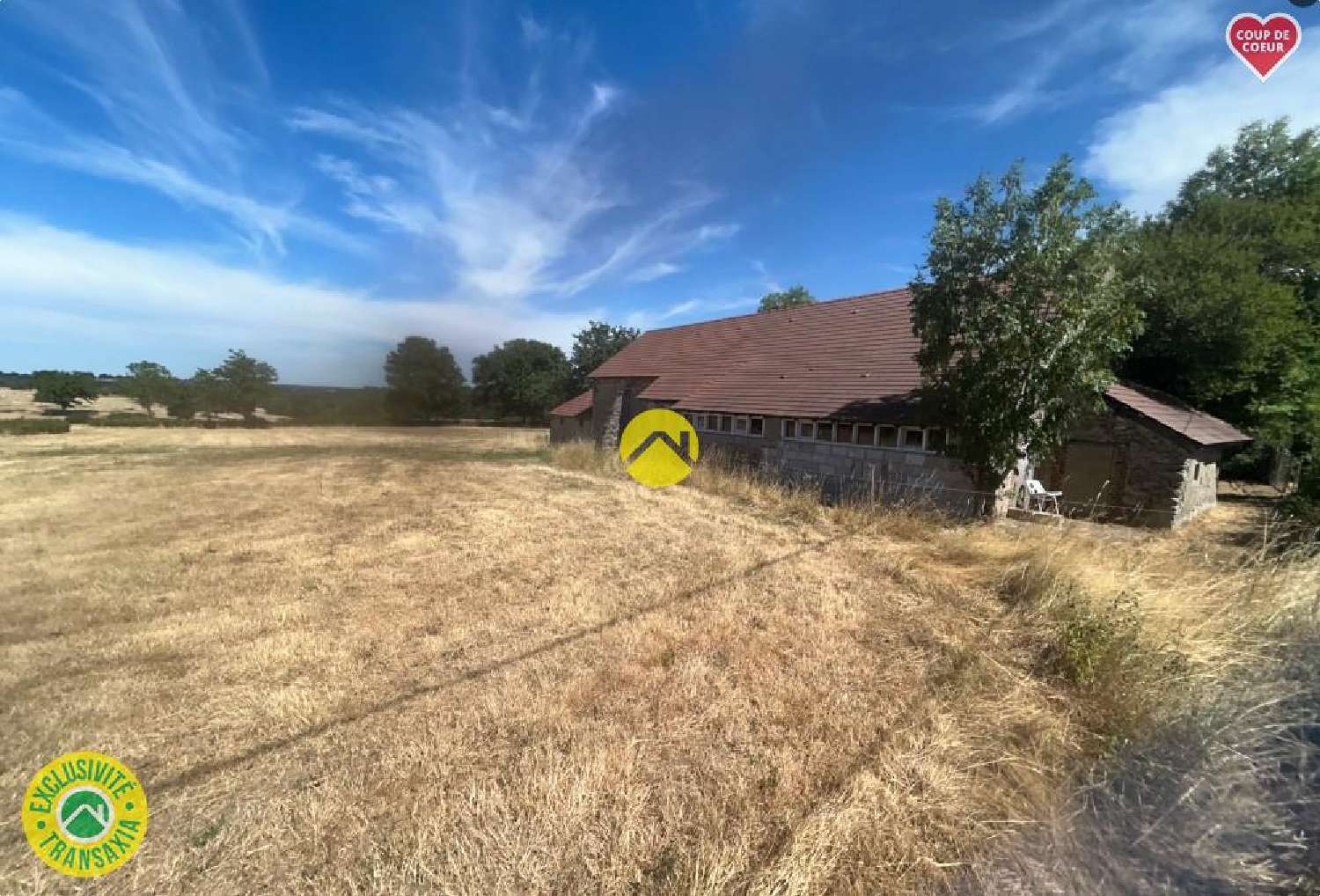 à vendre maison Chirat-l'Église Allier 2