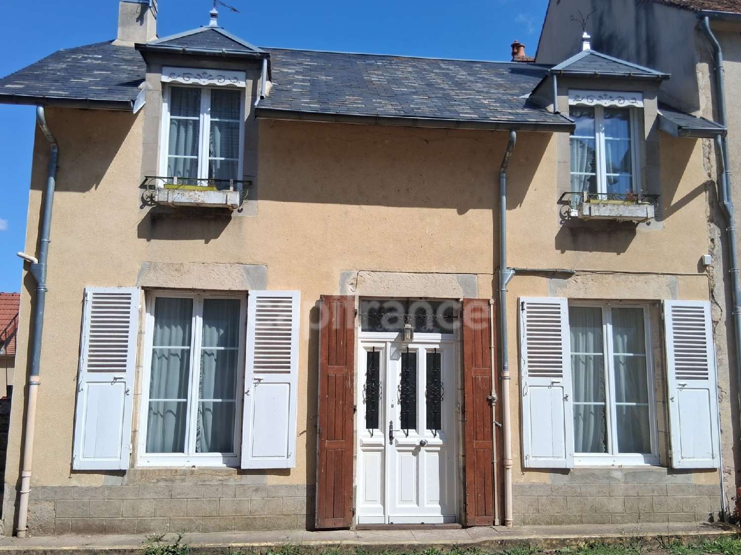 te koop huis Corbigny Nièvre 1