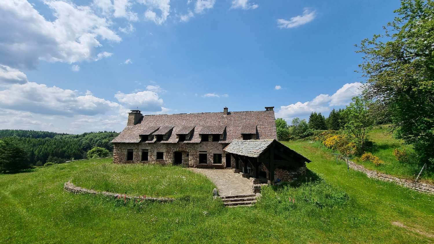 te koop huis Coucouron Ardèche 1