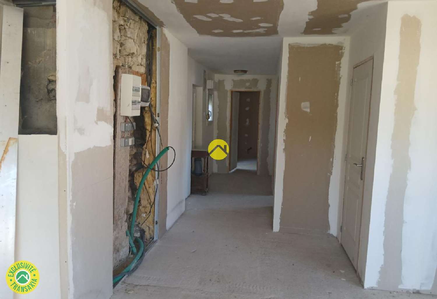 for sale house Cuffy Cher 6