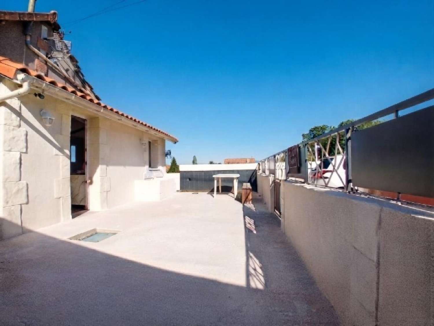 te koop huis Genouillac Charente 2