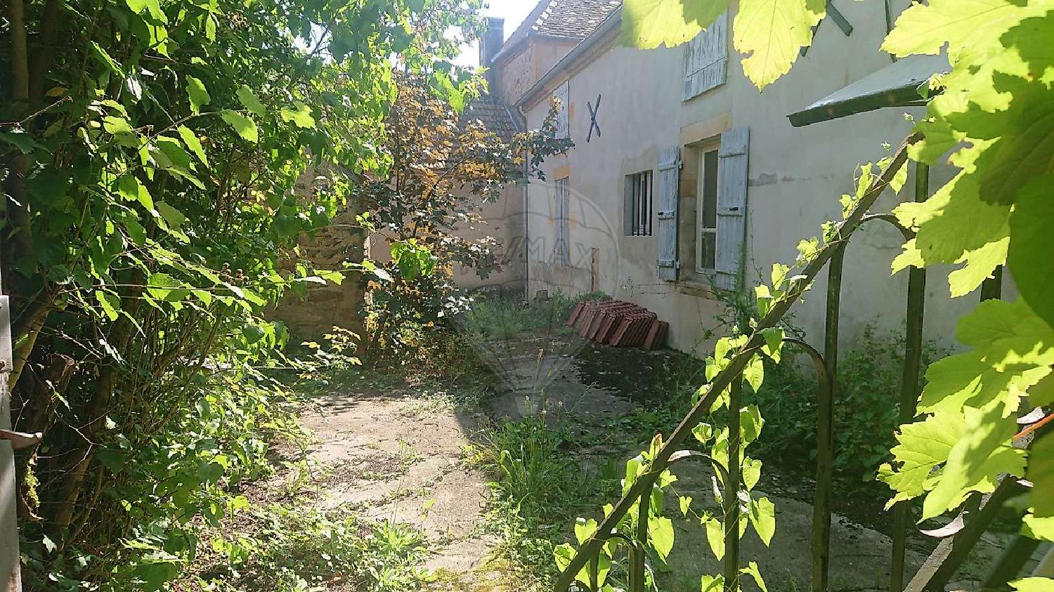  en venta casa Issy-l'Évêque Saône-et-Loire 4
