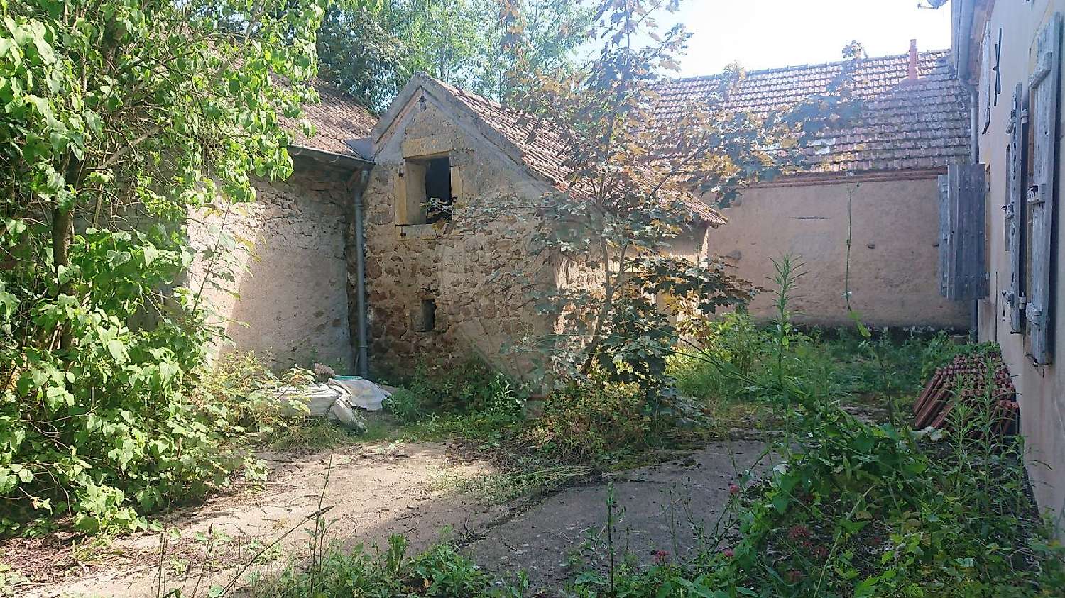  en venta casa Issy-l'Évêque Saône-et-Loire 5