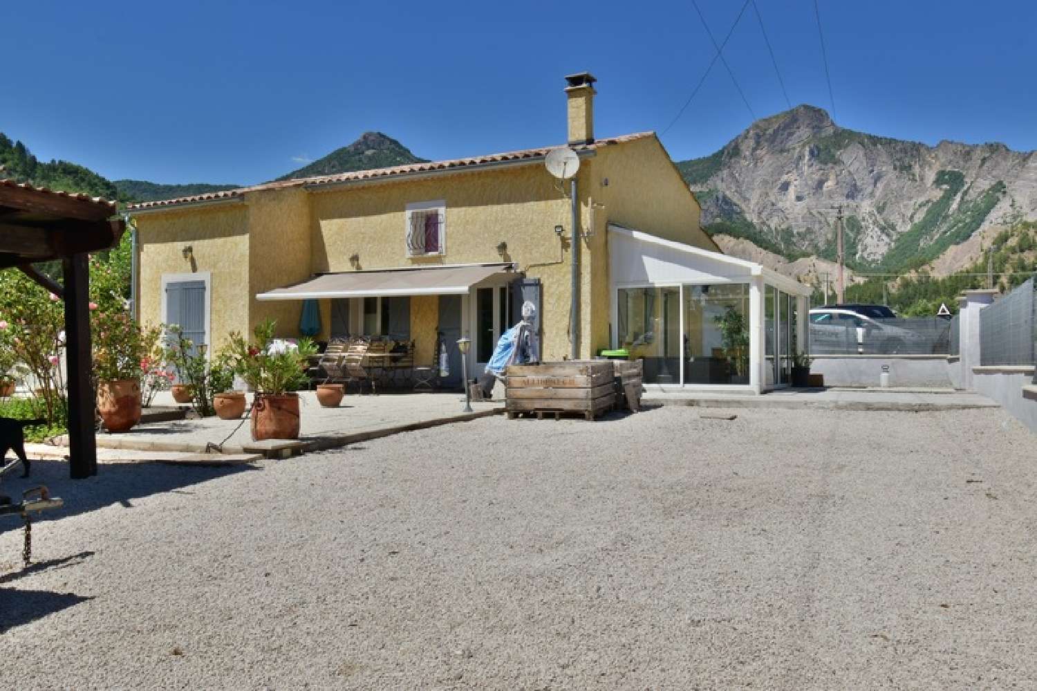  à vendre maison La Motte-du-Caire Alpes-de-Haute-Provence 2