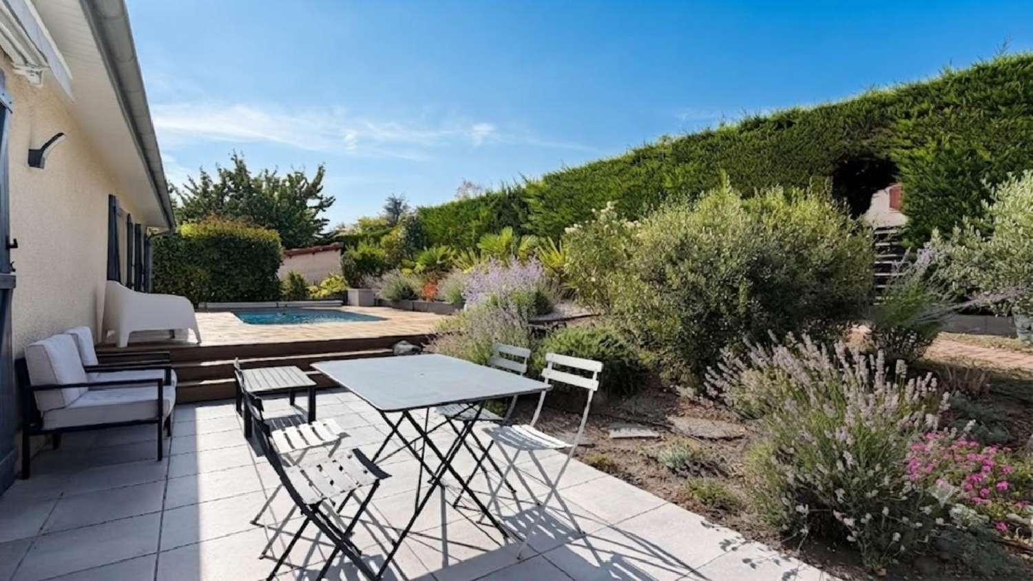  te koop huis La Roche-Blanche Puy-de-Dôme 2