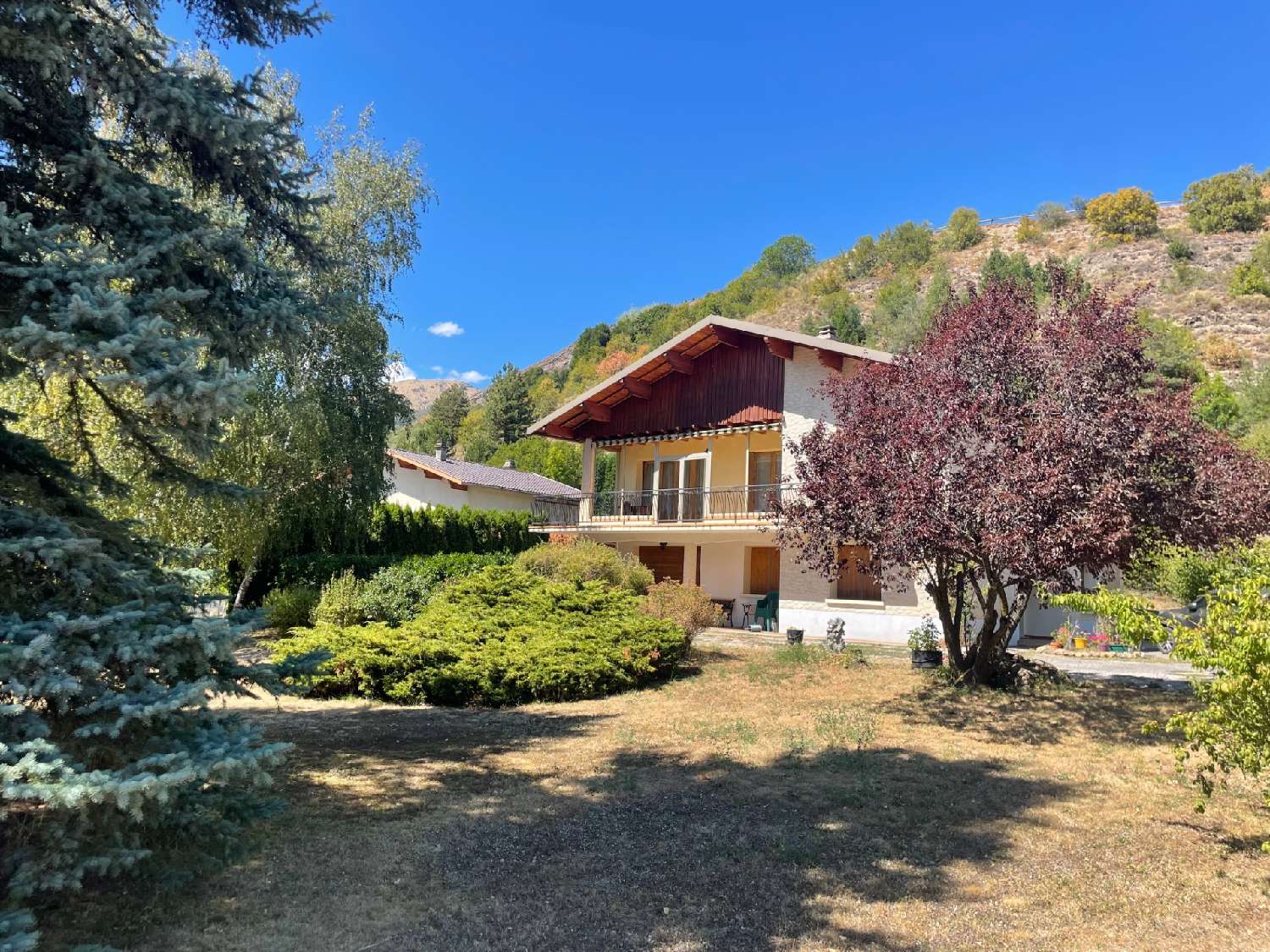à vendre maison La Roche-des-Arnauds Hautes-Alpes 2