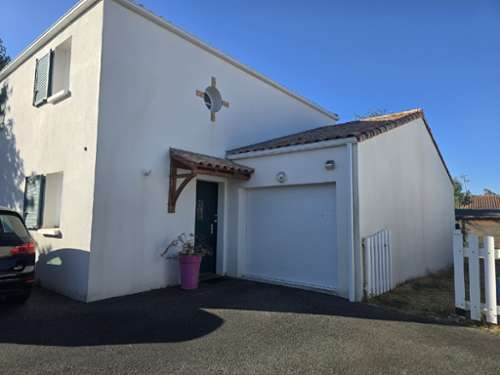 La Roche-sur-Yon Vendée house foto 7394479
