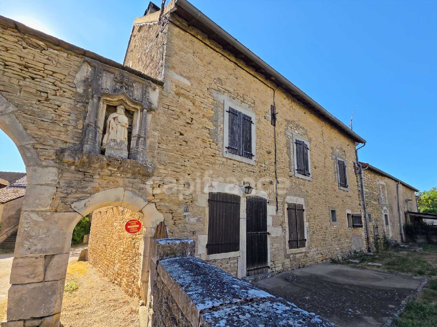 à vendre maison Laives Saône-et-Loire 2