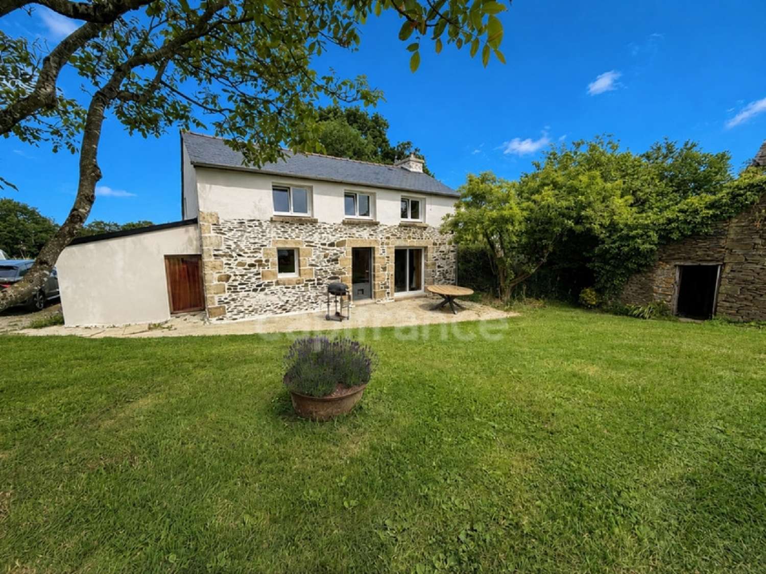 for sale house Landeleau Finistère 2