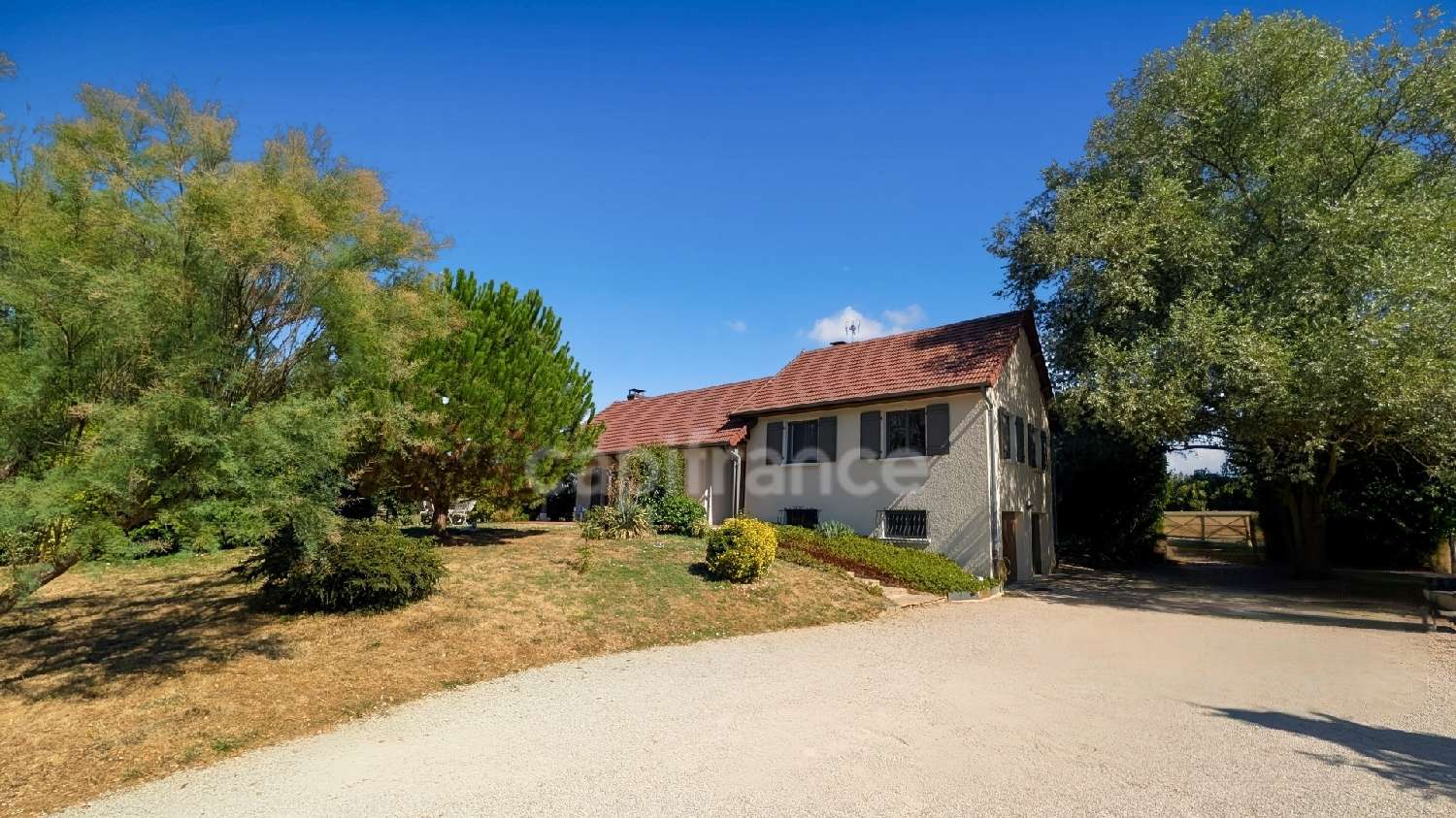  à vendre maison Lans Saône-et-Loire 1