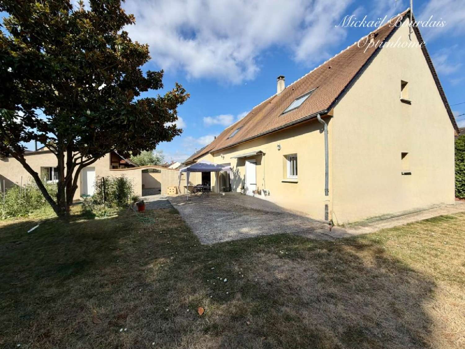 for sale house Le Lude Sarthe 2