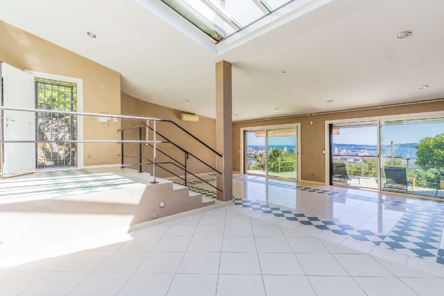  for sale house Le Revest-les-Eaux Var 2