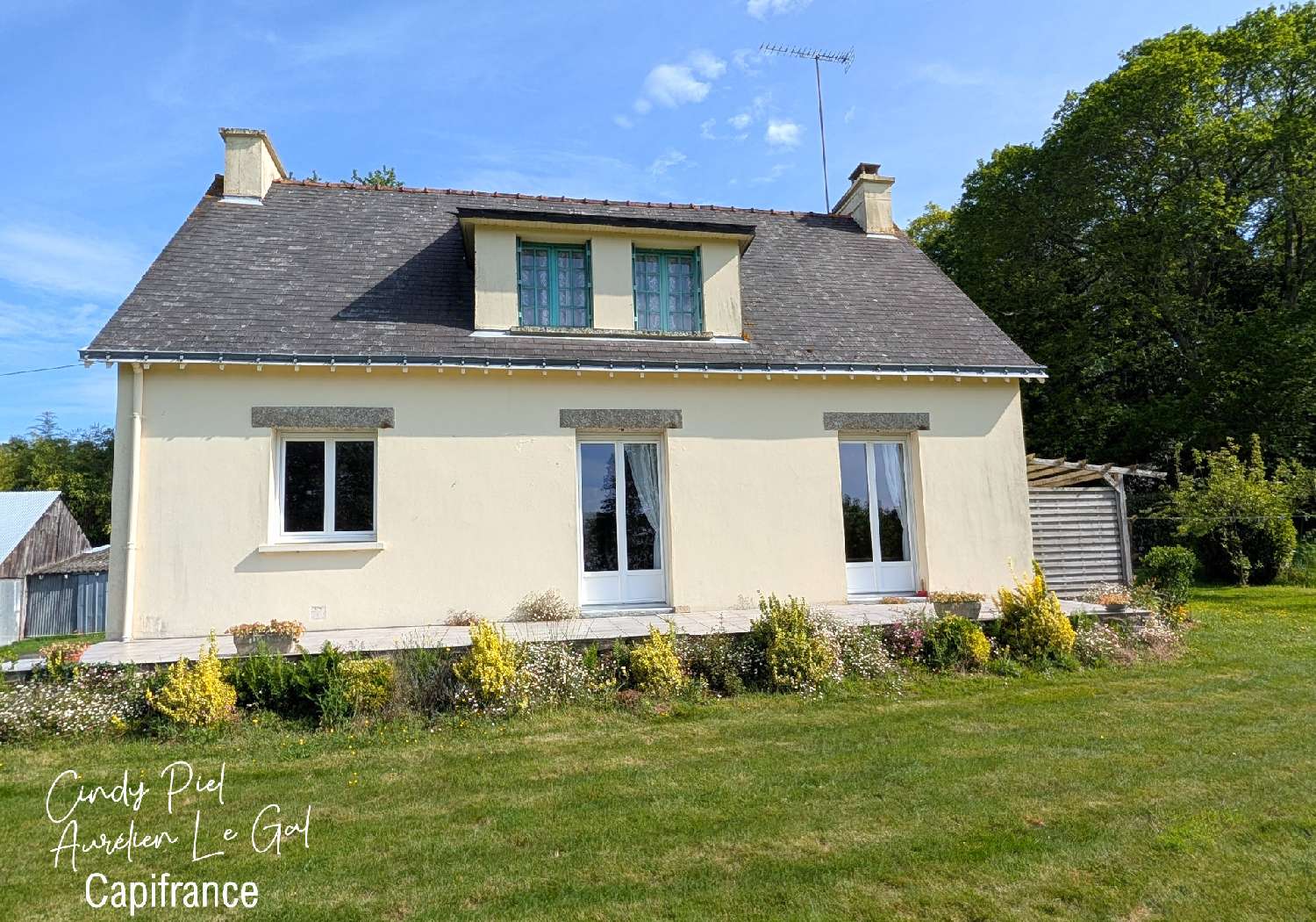 for sale house Les Fougerêts Morbihan 2