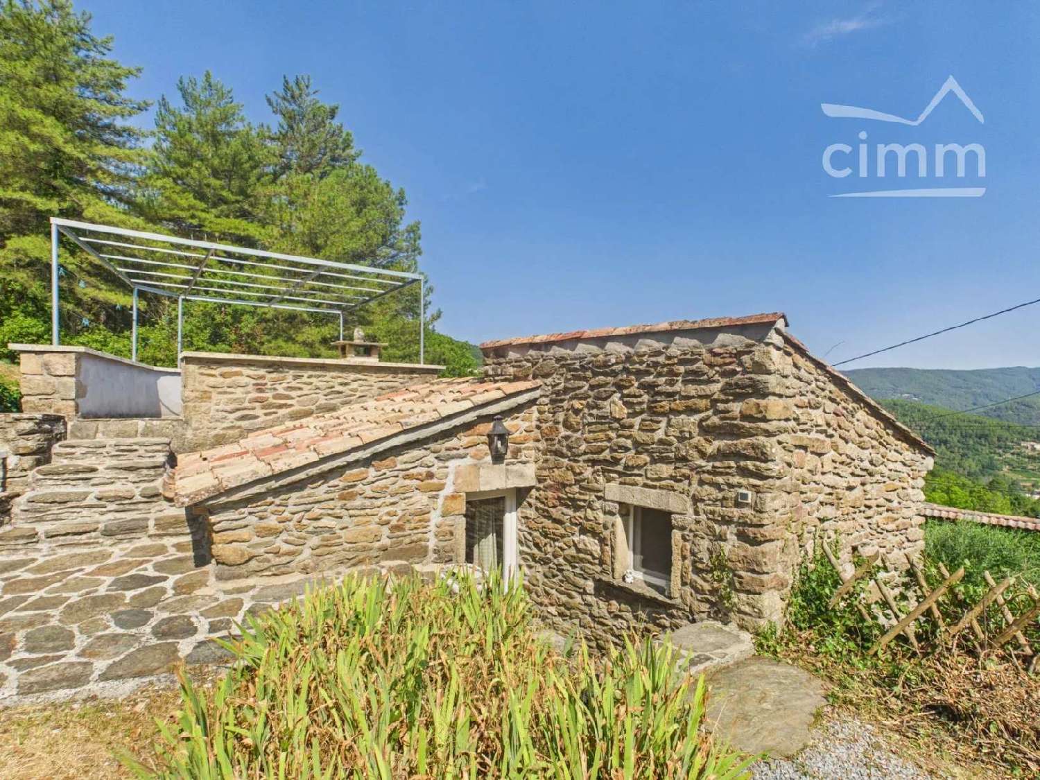 à vendre maison Les Vans Ardèche 1