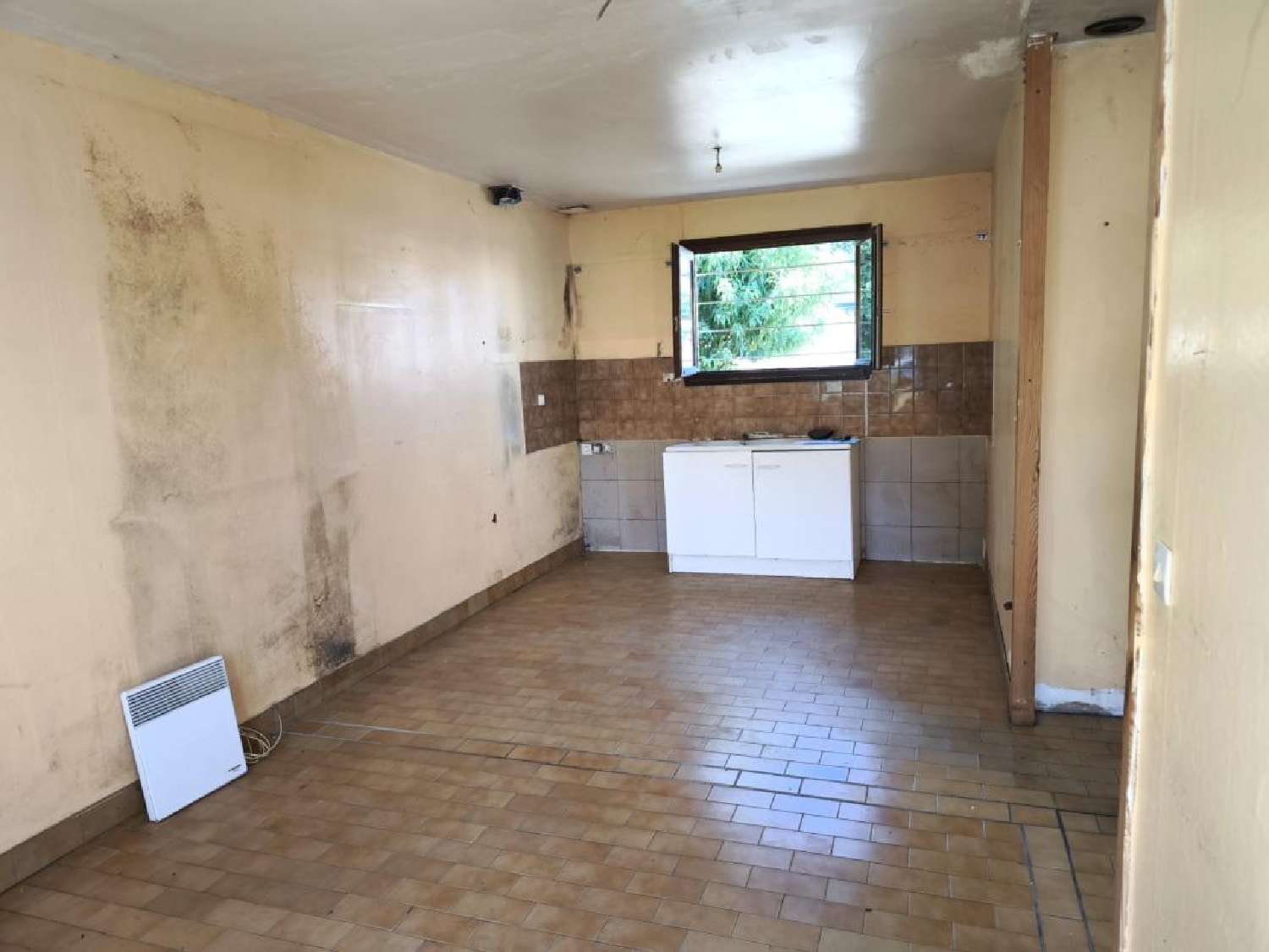  for sale house Luchat Charente-Maritime 4
