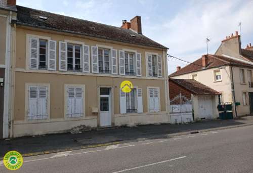 Lurcy-Lévis Allier huis foto 7395328