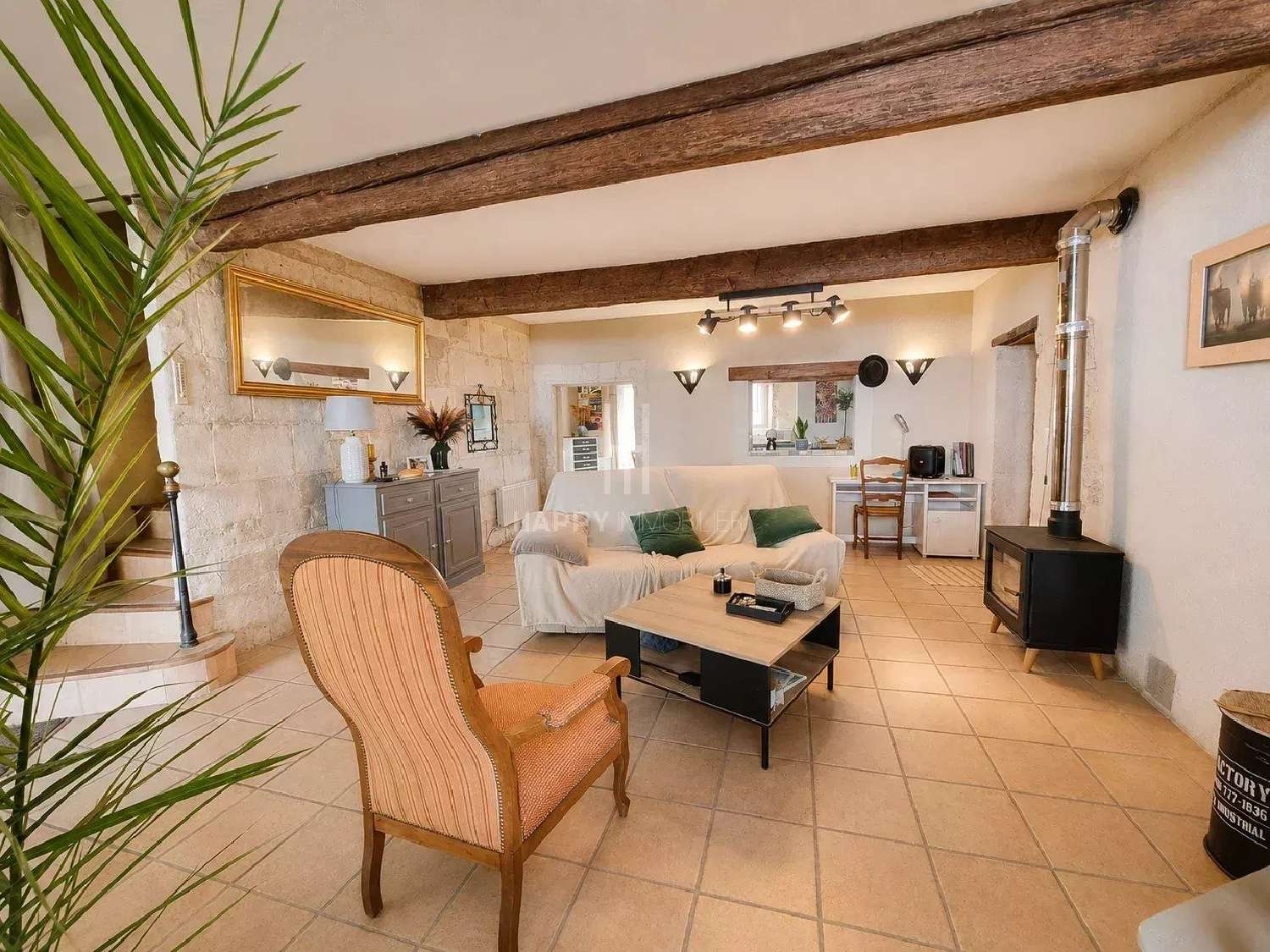 à vendre maison Mollégès Bouches-du-Rhône 1