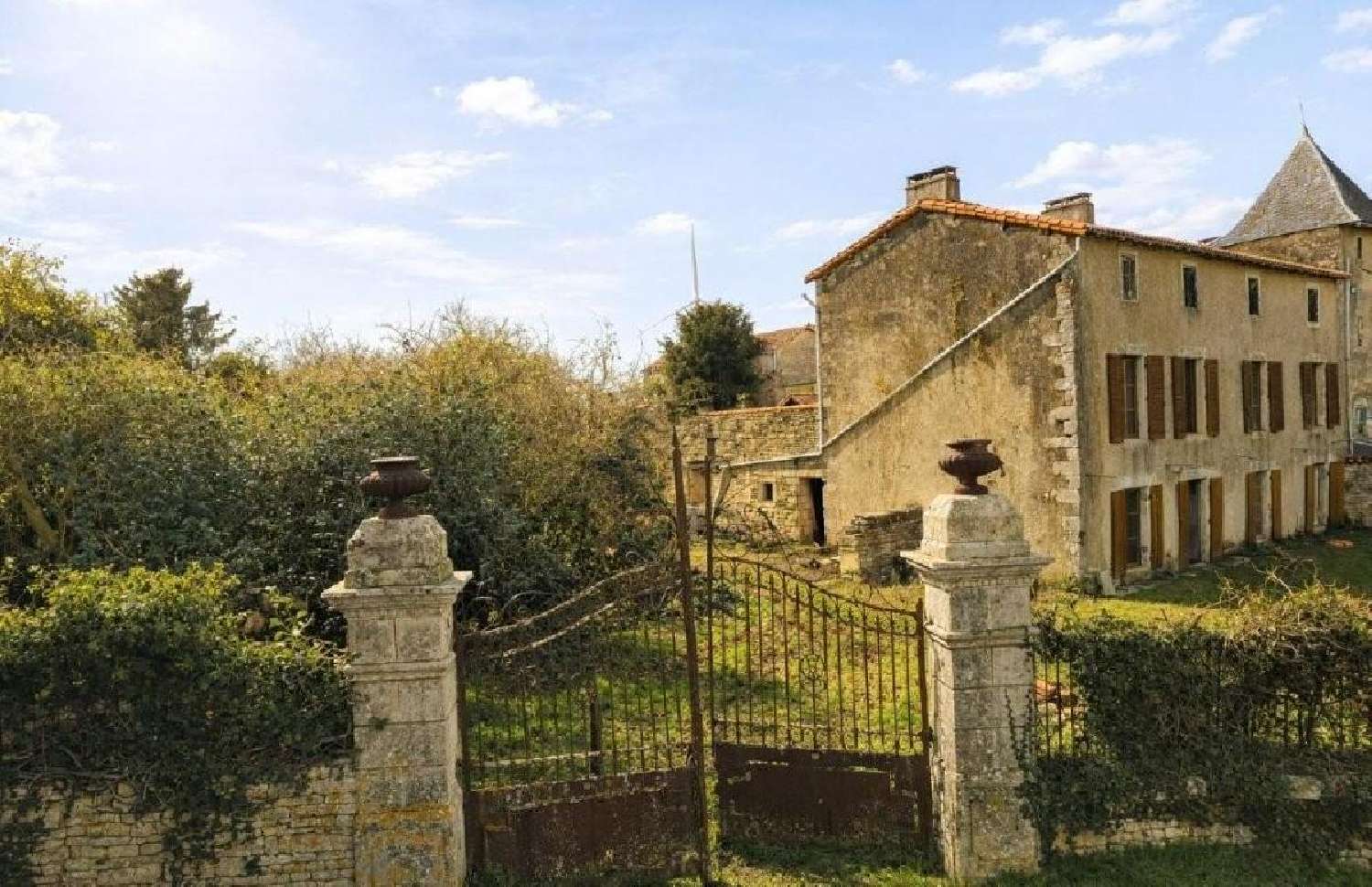 à vendre maison Montjean Charente 2
