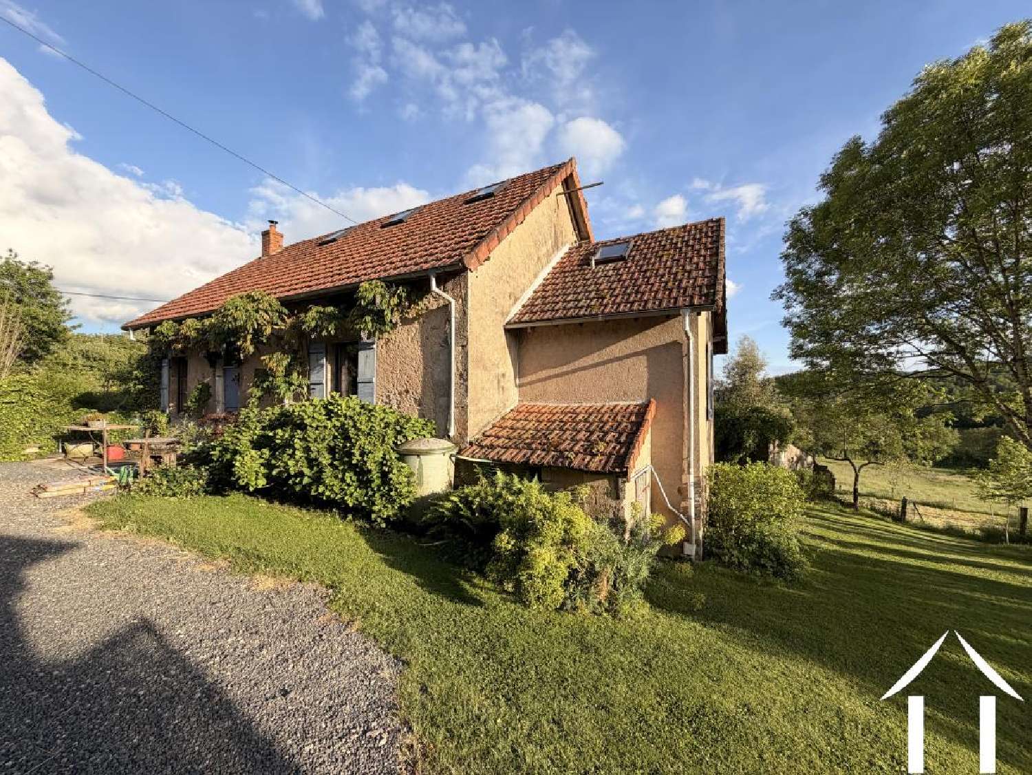 te koop huis Montmort Saône-et-Loire 1