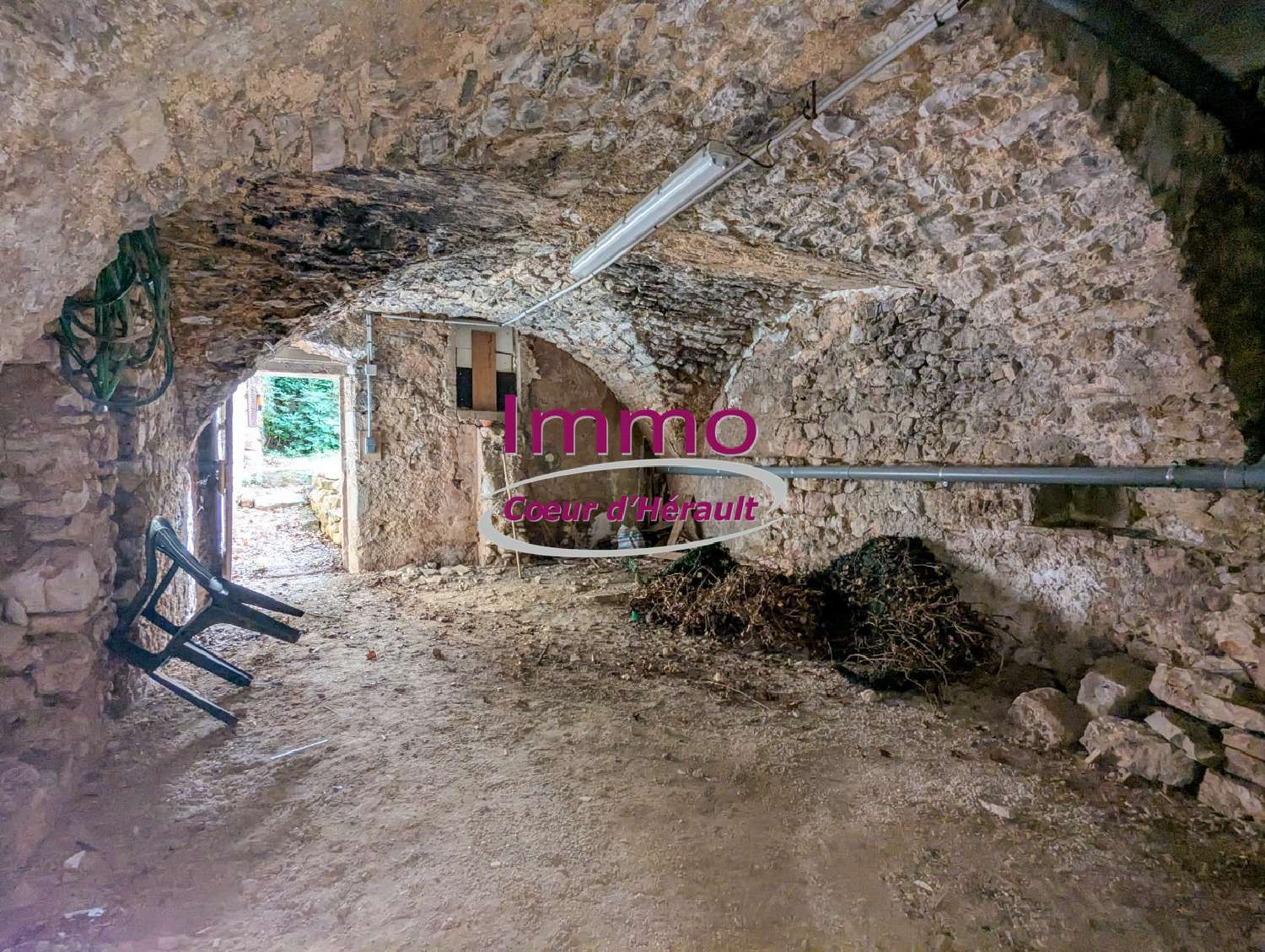 à vendre maison Montpeyroux Hérault 5