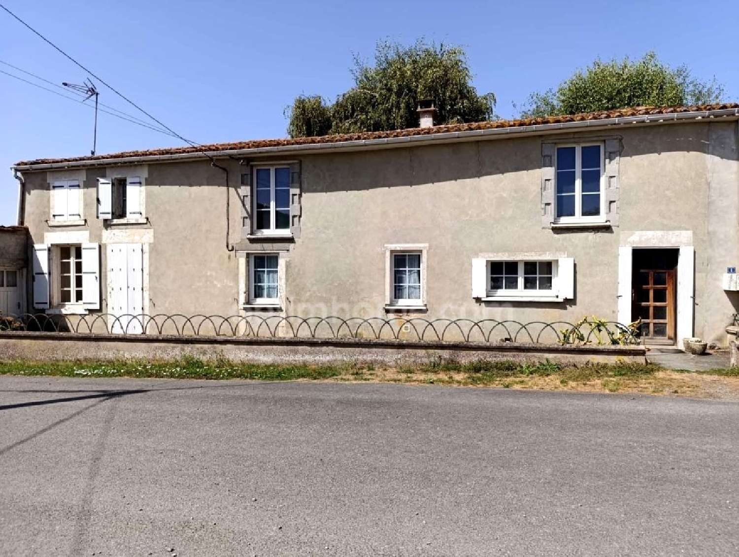 for sale house Mouilleron-en-Pareds Vendée 1