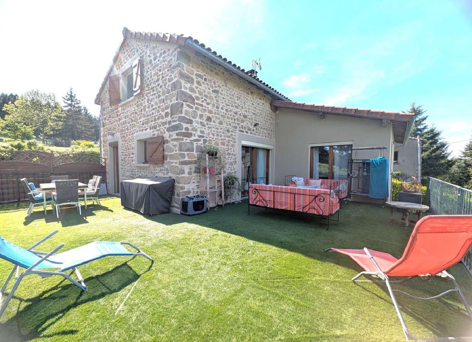 te koop huis Neaux Loire 1
