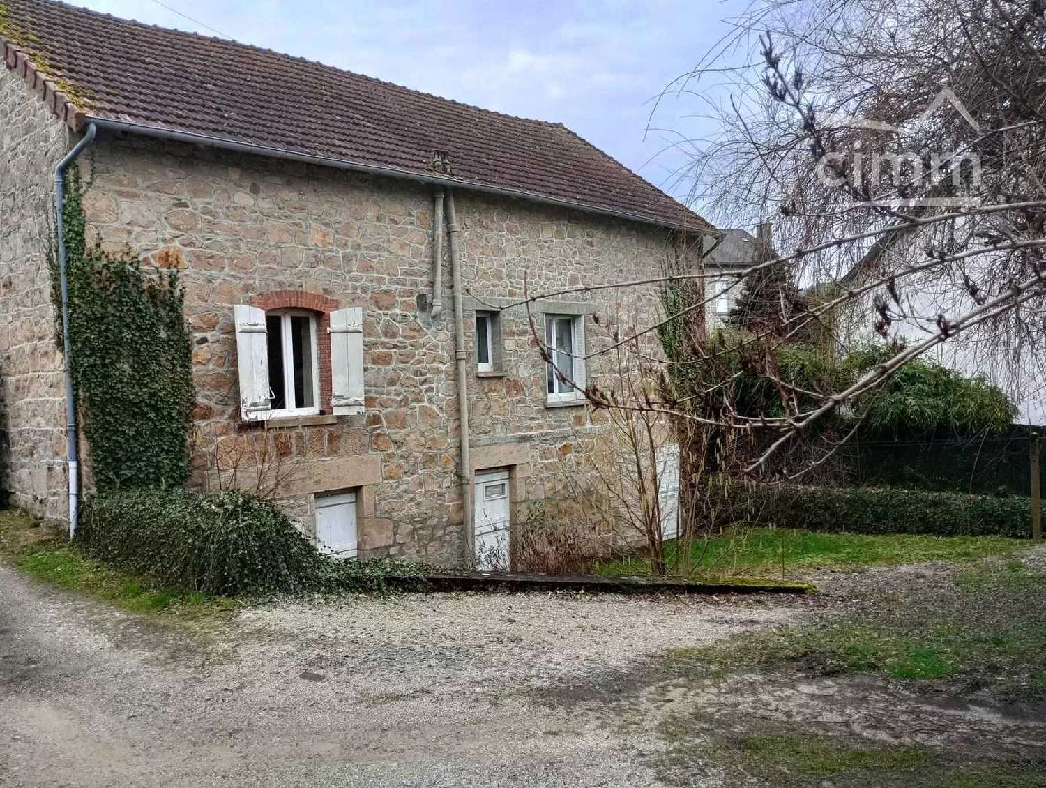  à vendre maison Nedde Haute-Vienne 1