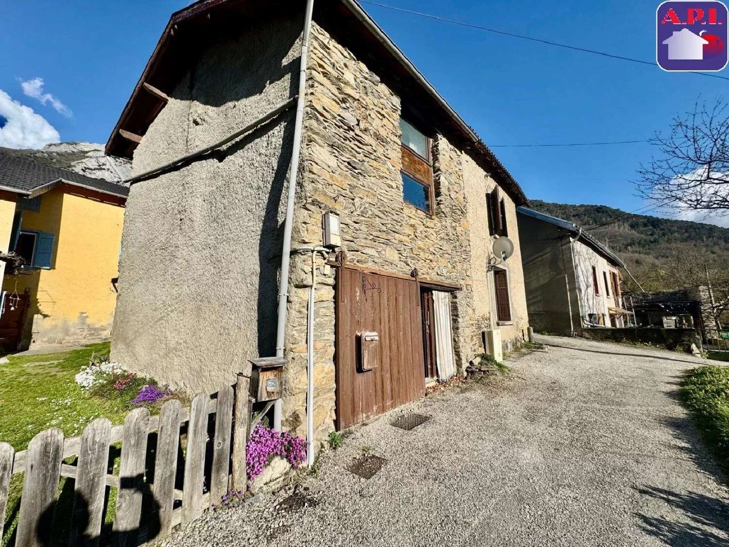 à vendre maison Ornolac-Ussat-les-Bains Ariège 1