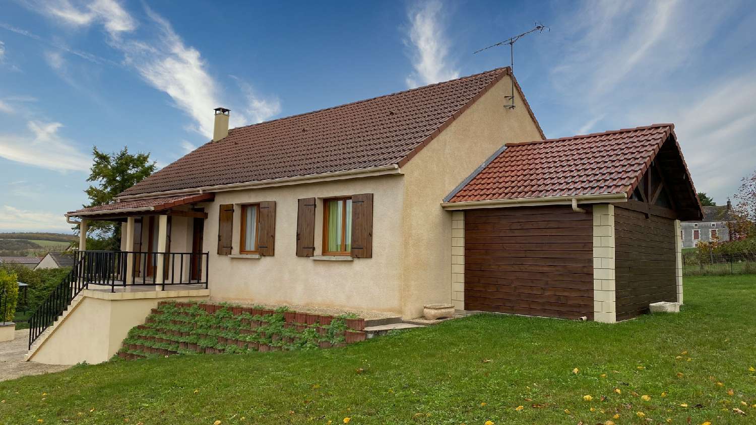 for sale house Pacy-sur-Armançon Yonne 1