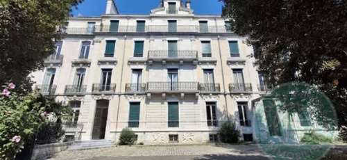 Pau Pyrénées-Atlantiques huis foto