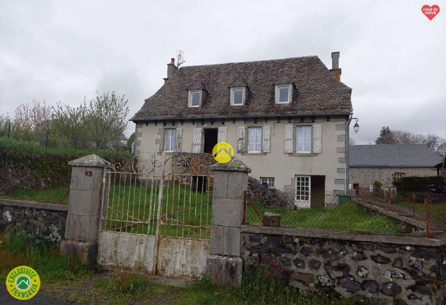 for sale house Pierrefort Cantal 2
