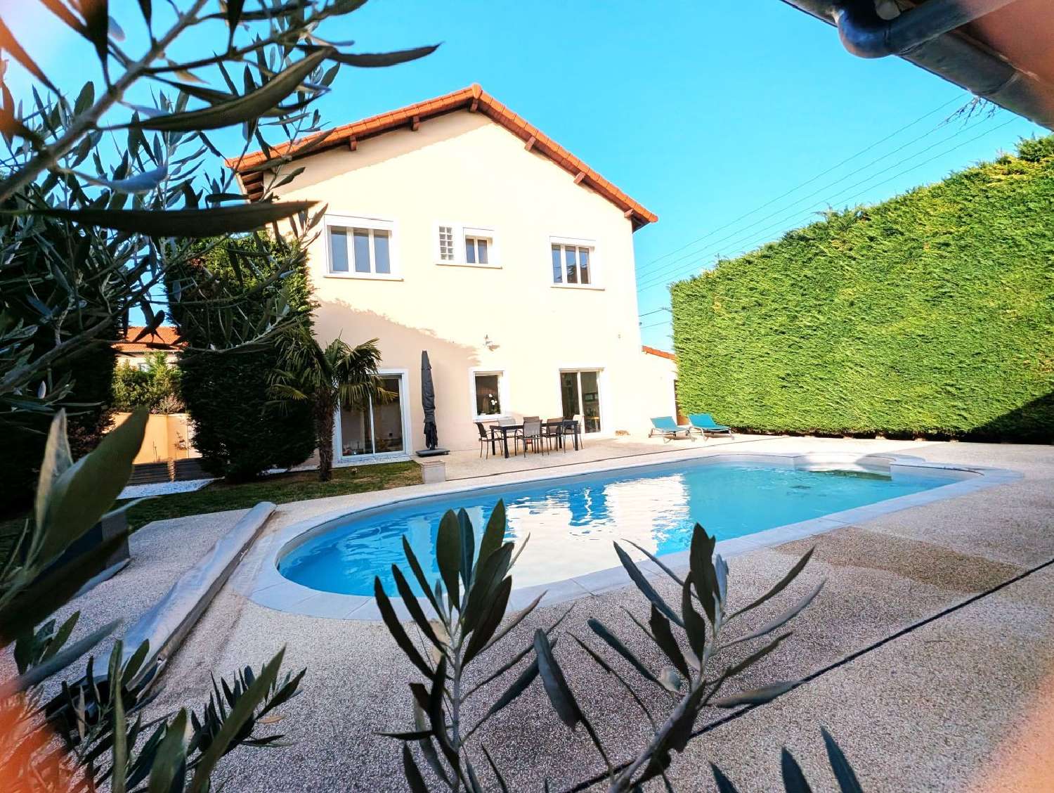 for sale house Riorges Loire 1