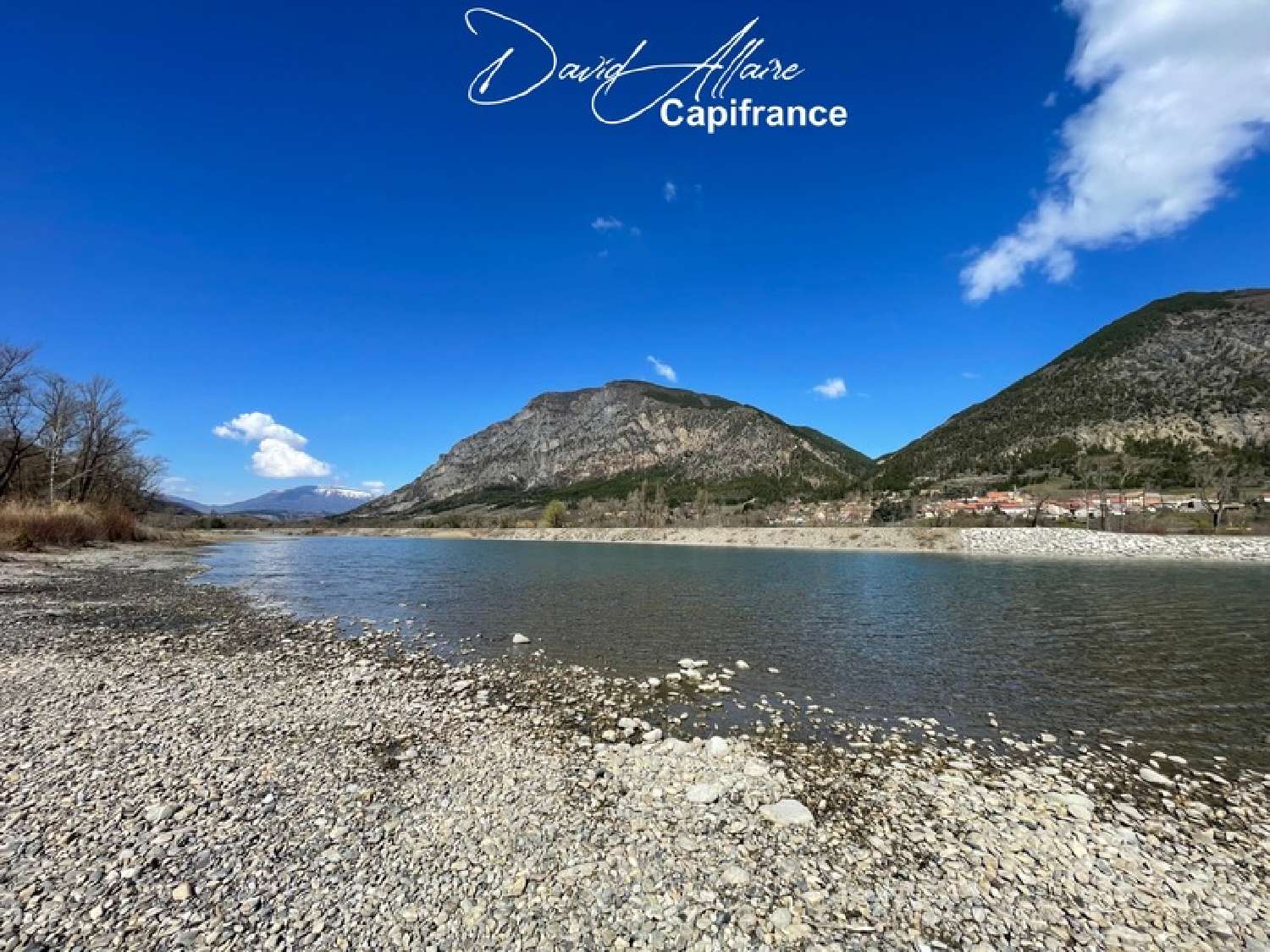  à vendre maison Rochebrune Hautes-Alpes 3