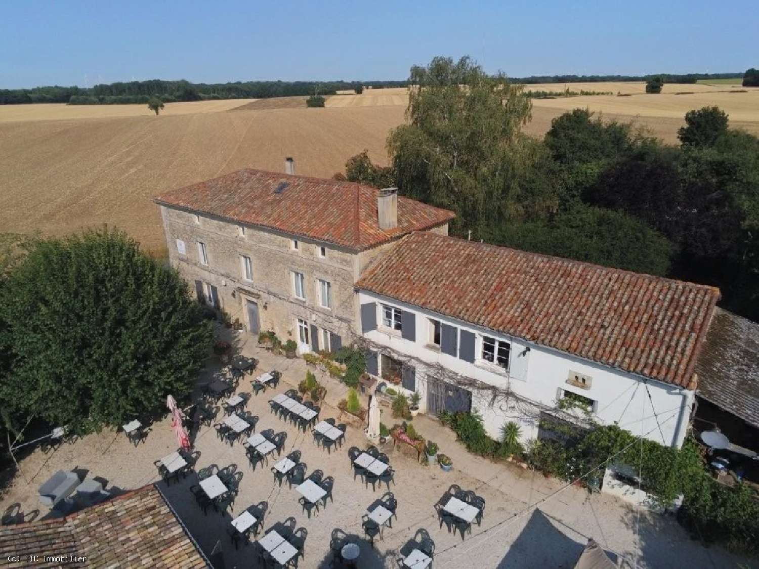 te koop huis Ruffec Charente 2