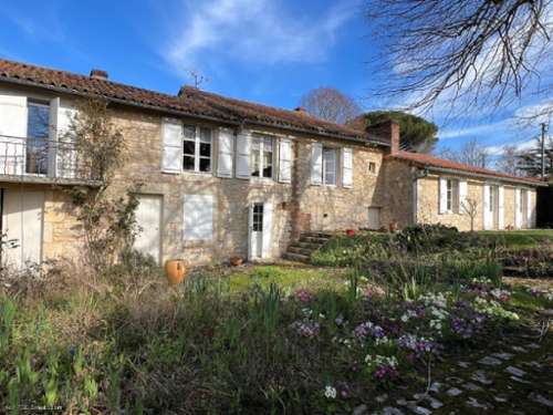 Ruffec Charente Haus Bild 7395376