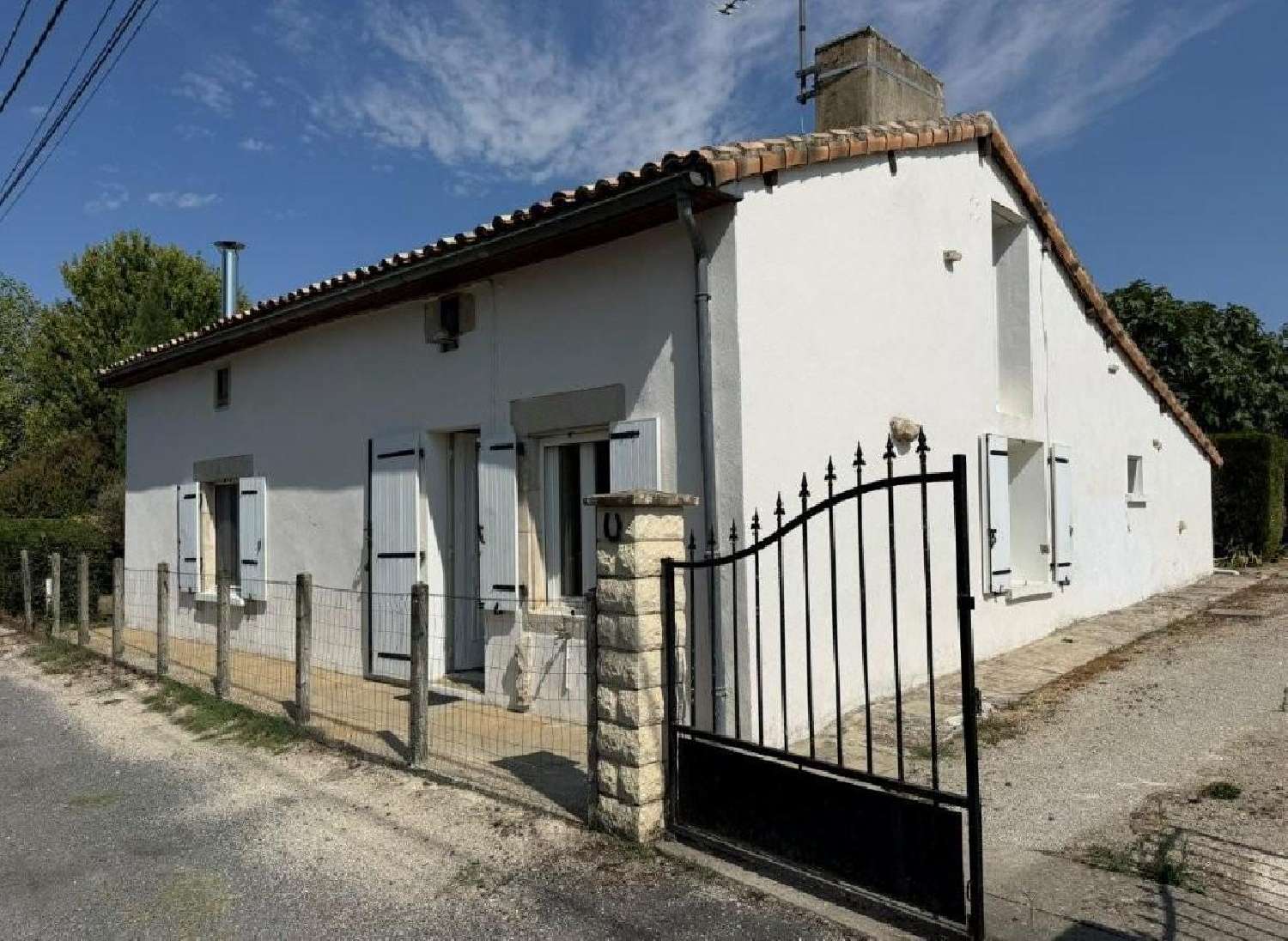  for sale house Ruffec Charente 1