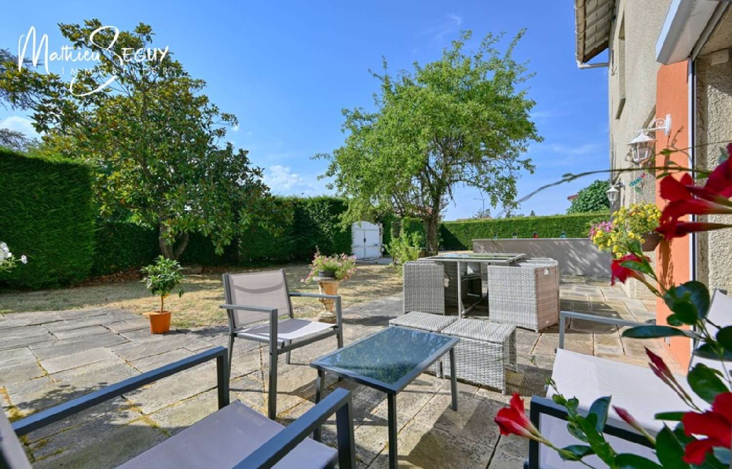 for sale house Saint-André-le-Puy Loire 4