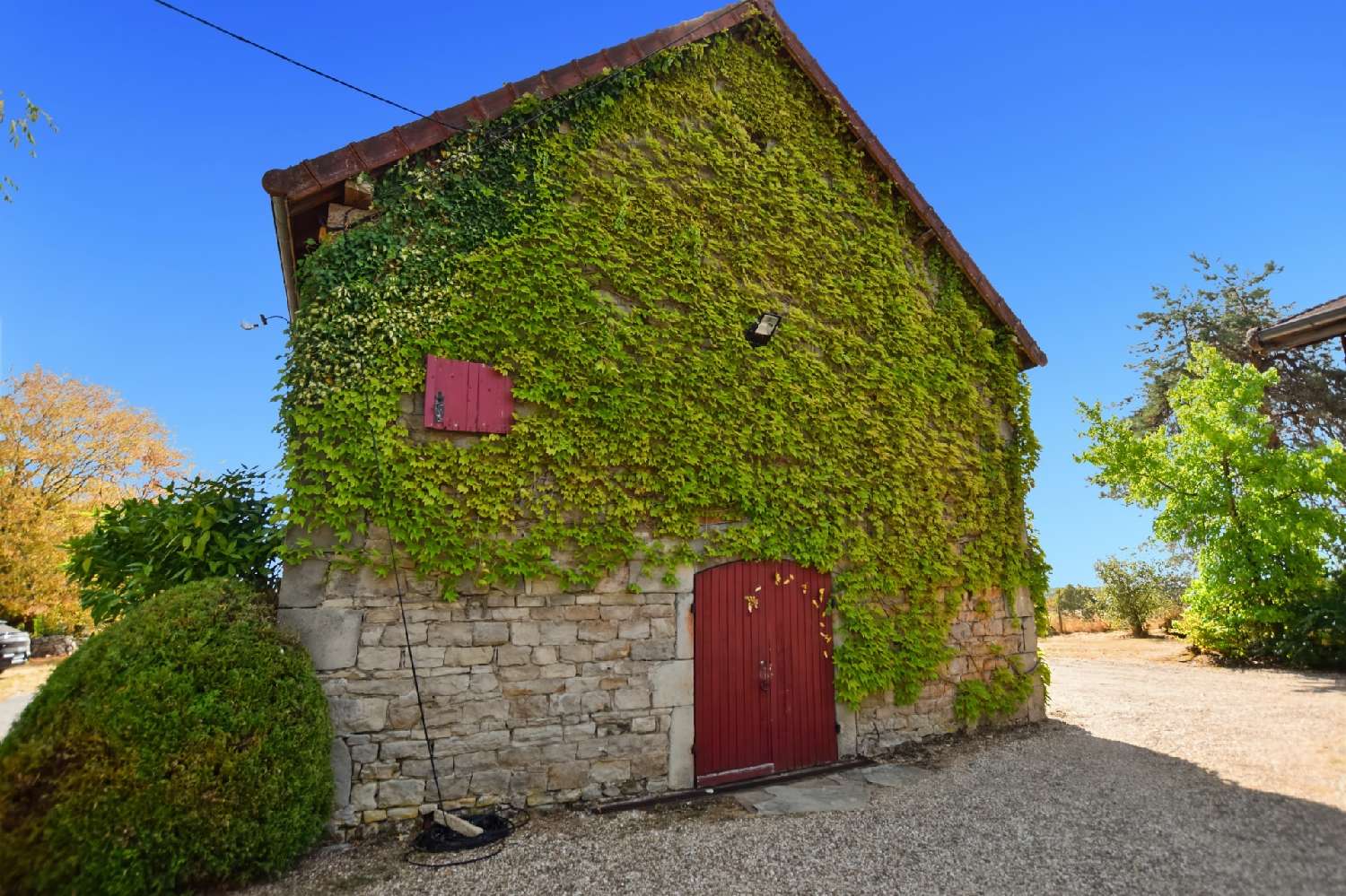 à vendre maison Saint-Émiland Saône-et-Loire 6