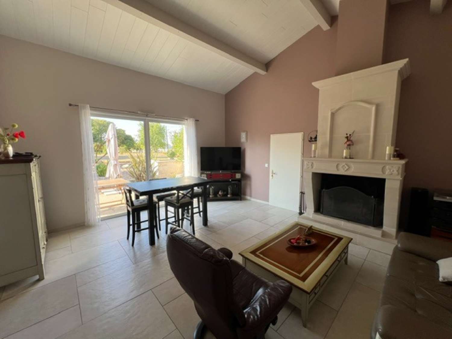  for sale house Saint-Georges-des-Côteaux Charente-Maritime 6