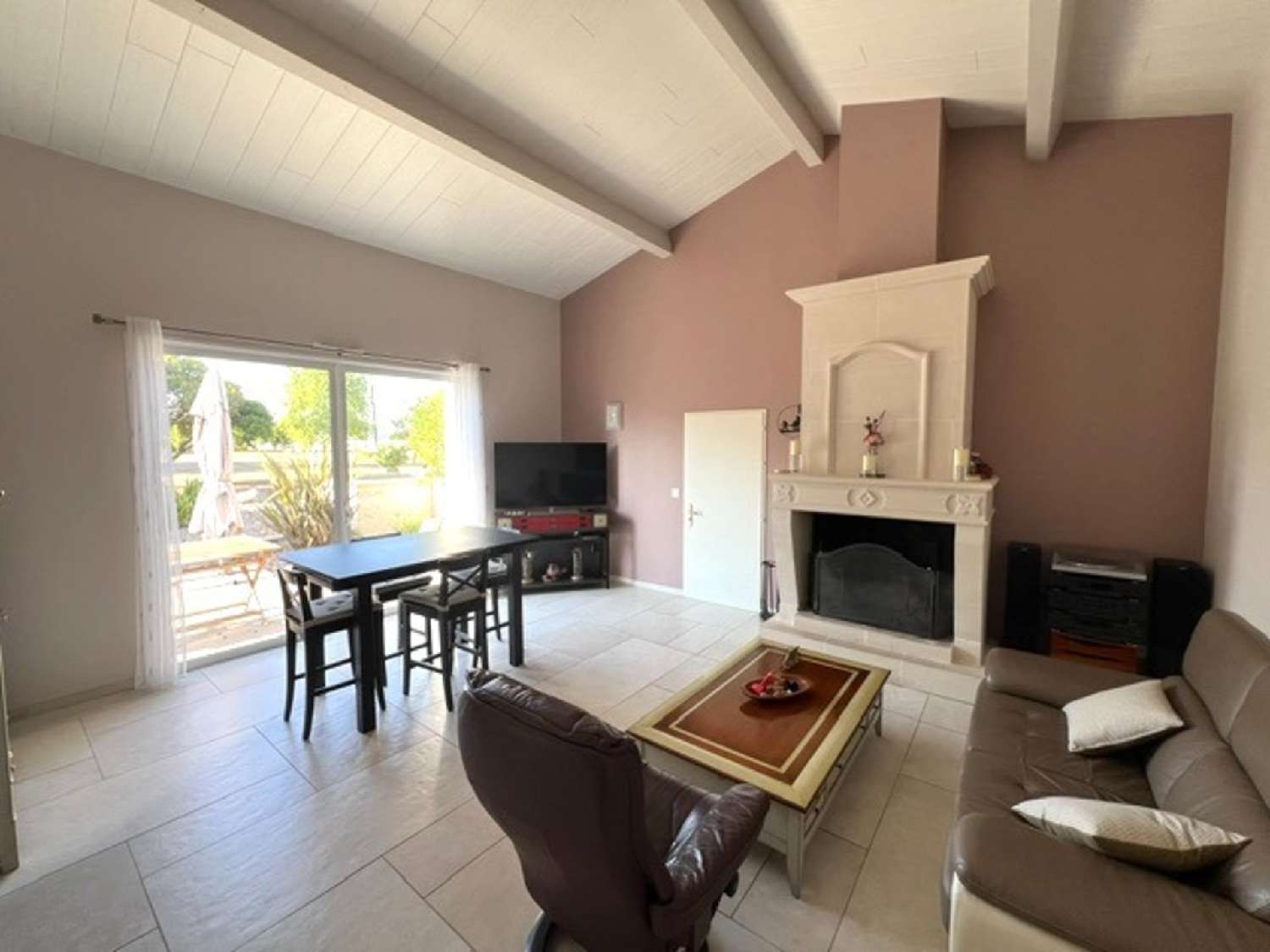  for sale house Saint-Georges-des-Côteaux Charente-Maritime 8