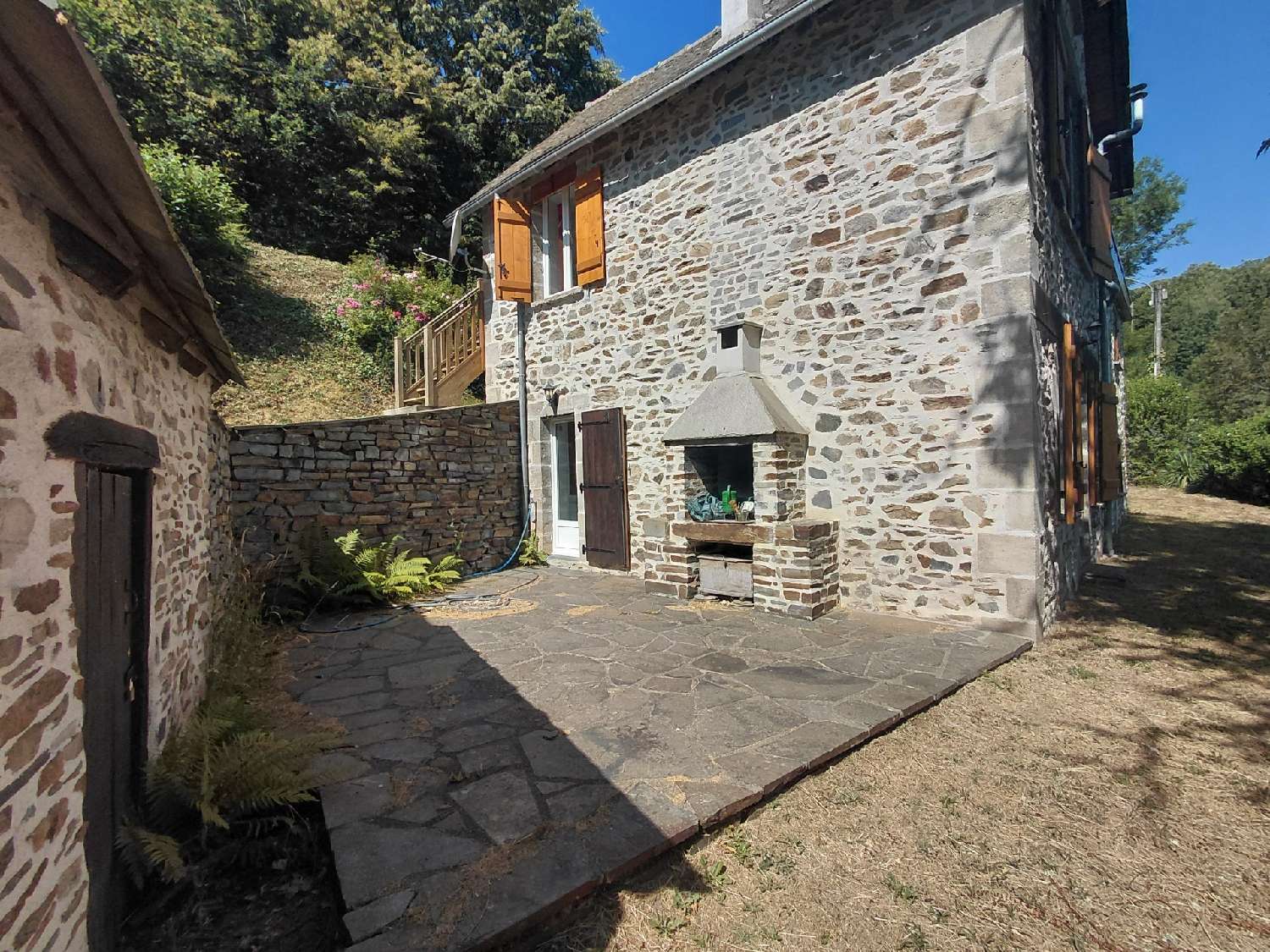  te koop huis Saint-Hippolyte Aveyron 3