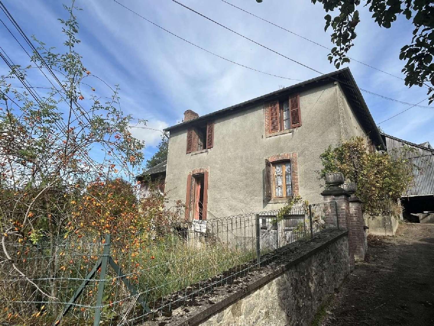 for sale house Saint-Junien-la-Bregère Creuse 2