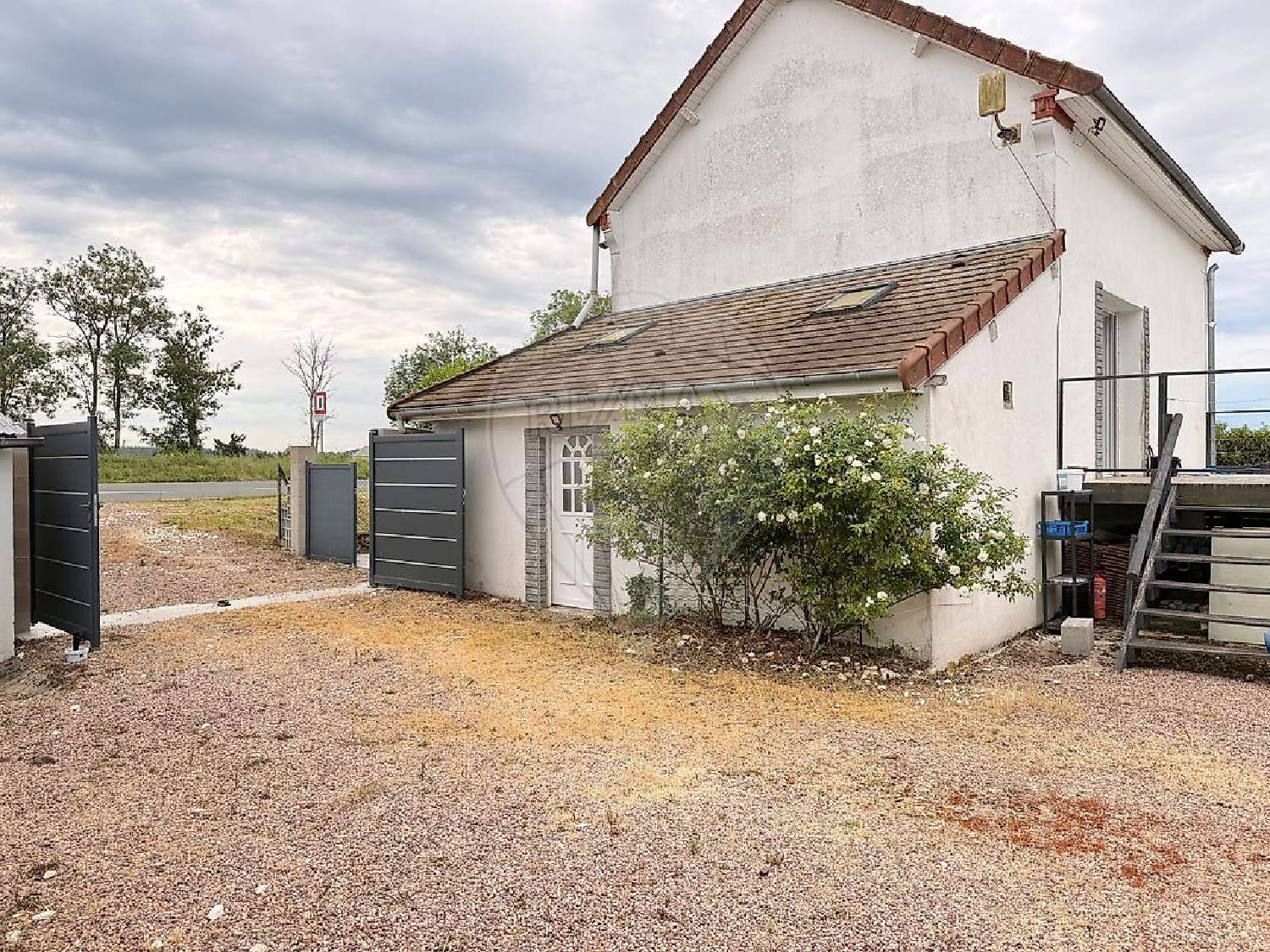 à vendre maison Saint-Léger-le-Petit Cher 2